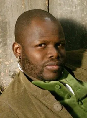 Hubert Koundé - Ator, 30 de dezembro de 1970