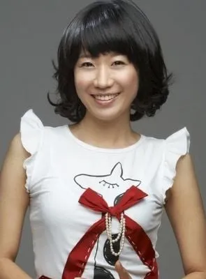 Hye-jin Jeon - Atriz, 10 de agosto de 1975