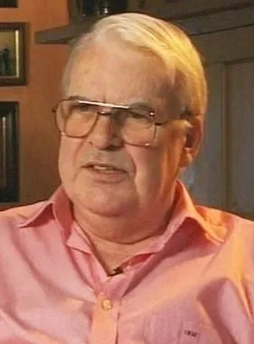 Ian Kennedy Martin - 23 de maio de 1936