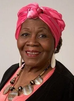 Irma P. Hall - Atriz, 3 de junho de 1935