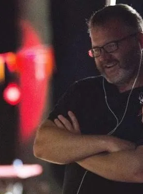 Jacob Cooney - Roteirista, Diretor, Produtor Associado, 22 de novembro de 1981