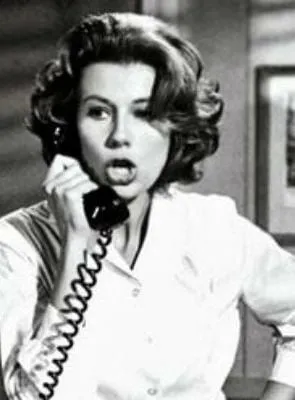 Jacqueline Beer - Atriz, 14 de outubro de 1932