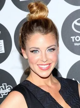 Jadyn Douglas - 20 de abril de 1985