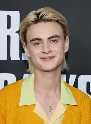 Jaeden Martell - Ator, 4 de janeiro de 2003