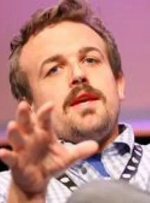 Jake Szymanski - Diretor, Ator, Produtor Executivo, 30 de novembro de 1981