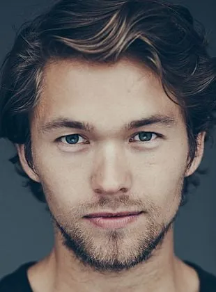 Jakob Oftebro - Ator, 12 de janeiro de 1986