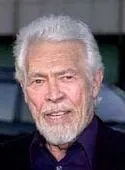 James Coburn - Ator, Produtor de set, 31 de agosto de 1928, 18 de novembro de 2002