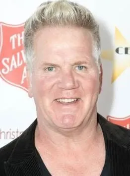 James MacPherson - Ator, 18 de março de 1960