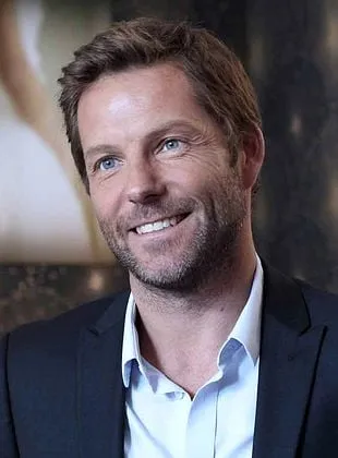 Jamie Bamber - Ator, 3 de abril de 1973