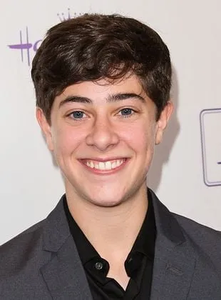 Jaren Lewison - Ator, 9 de dezembro de 2000