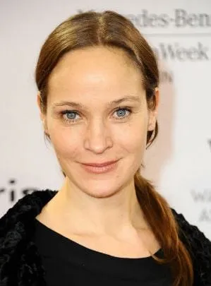 Jeanette Hain - Atriz, 18 de fevereiro de 1969