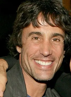 Jeff Pollack - Roteirista, Diretor, Coprodutor, 15 de novembro de 1959, 23 de dezembro de 2013