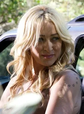 Jennifer Blanc-Biehn - Atriz, 21 de abril de 1974