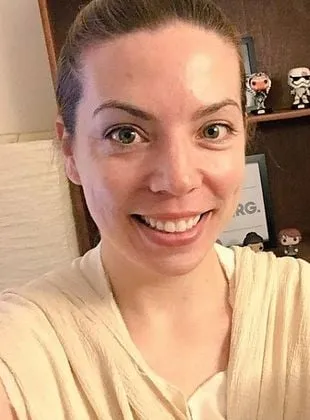 Jennifer Corbett - Roteirista, Produtor Executivo, Criador, 6 de fevereiro de 1981