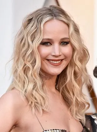 Jennifer Lawrence - Atriz, Produtora, 15 de agosto de 1990