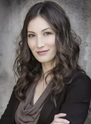 Jennifer Spence - Atriz, 22 de janeiro de 1977