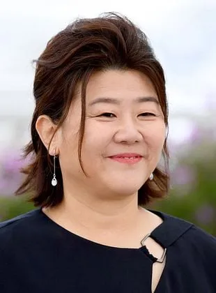 Jeong-eun Lee - Atriz, 23 de janeiro de 1970