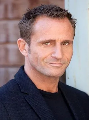 Jeremy Sheffield - Ator, 17 de março de 1966