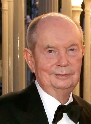 Jerry Perenchio - 20 de dezembro de 1930, 23 de maio de 2017