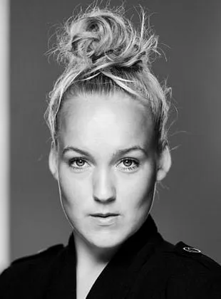 Jessica Dinnage - 22 de novembro de 1993