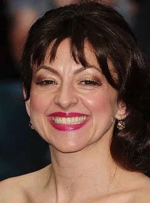 Jo Hartley - Atriz, 12 de março de 1972