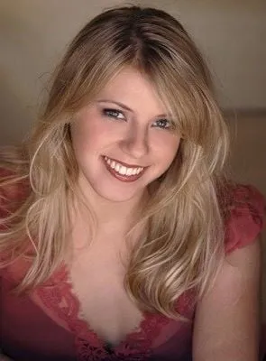 Jodie Sweetin - Atriz, 19 de janeiro de 1982