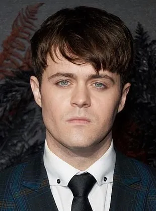 Joey Batey - Ator, 1 de janeiro de 1989