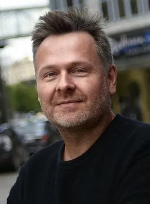 John Andreas Andersen - Diretor de fotografia, Diretor, Maquinista, 23 de outubro de 1971