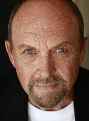 John Ashton - Ator, 22 de fevereiro de 1948, 26 de setembro de 2024