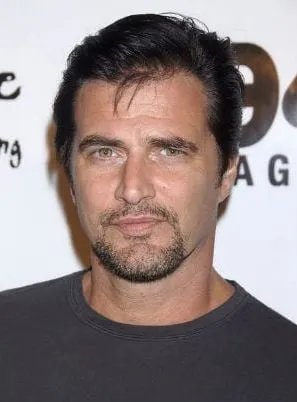 John Enos III - Ator, 12 de junho de 1962