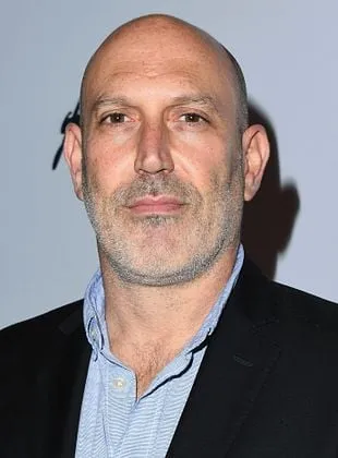 John Hyams - Diretor, Roteirista, Montador chefe, 19 de dezembro de 1964