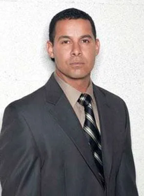 Jon Huertas - Ator, Diretor, Produtor, 23 de outubro de 1969