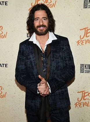 Jonathan Roumie - Ator, 1 de julho de 1974