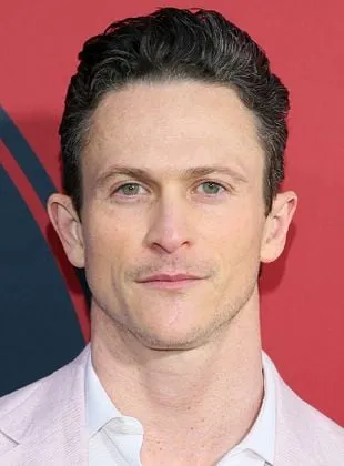 Jonathan Tucker - Ator, 31 de maio de 1982