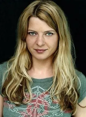 Jördis Triebel - Atriz, 30 de outubro de 1977