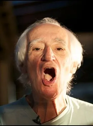 José Celso Martinez Correa - Ator, Roteirista, Diretor, 30 de março de 1937