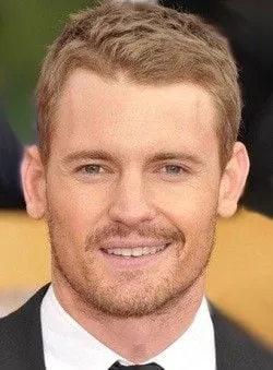 Josh Pence - Ator, 8 de junho de 1982