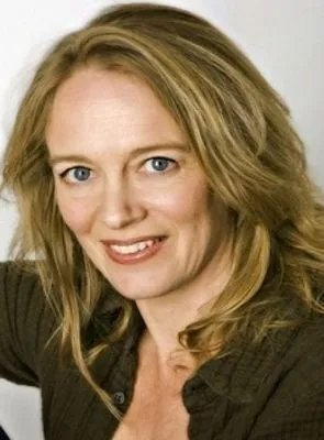 Julia McNeal - 16 de abril de 1961