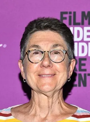 Julia Reichert - Diretora, Produtora, Atriz, 1 de janeiro de 1946, 1 de dezembro de 2022