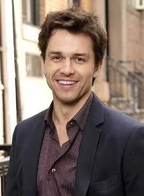Julian Ovenden - Ator, 29 de novembro de 1976