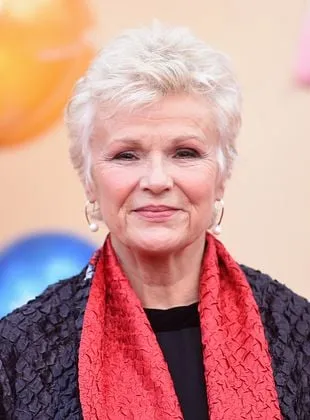 Julie Walters - Atriz, 22 de fevereiro de 1950