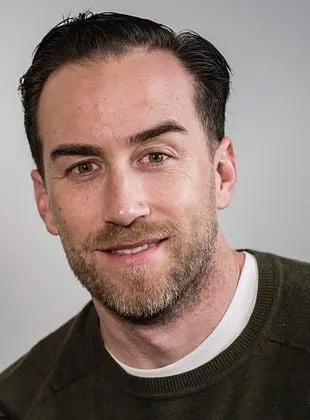 Justin Benson - Diretor, Produtor, Roteirista, 9 de junho de 1983