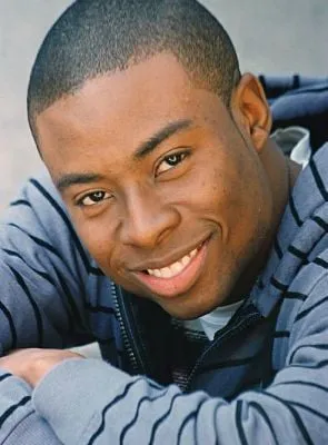 Justin Hires - Ator, 24 de junho de 1985