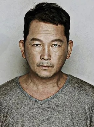 Kai Chi Liu - Ator, 7 de abril de 1954