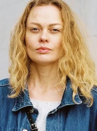 Kalina Alabrudzinska - 24 de abril de 1983