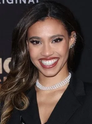 Kara Royster - Atriz, 5 de outubro de 1993