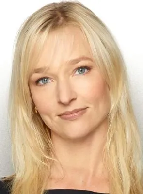 Kari Matchett - Atriz, 25 de março de 1970