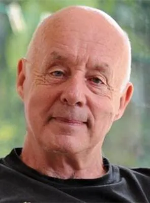 Karl Francis - 1 de abril de 1942