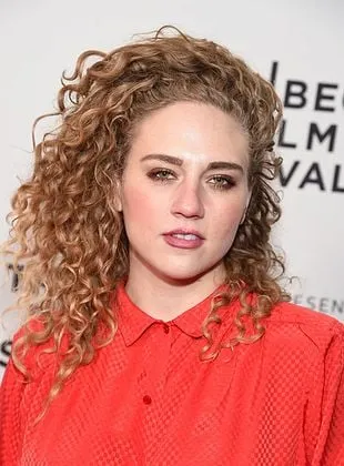 Kat Cunning - Atriz, 12 de novembro de 1992