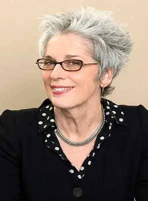 Kate Lynch - 28 de junho de 1959